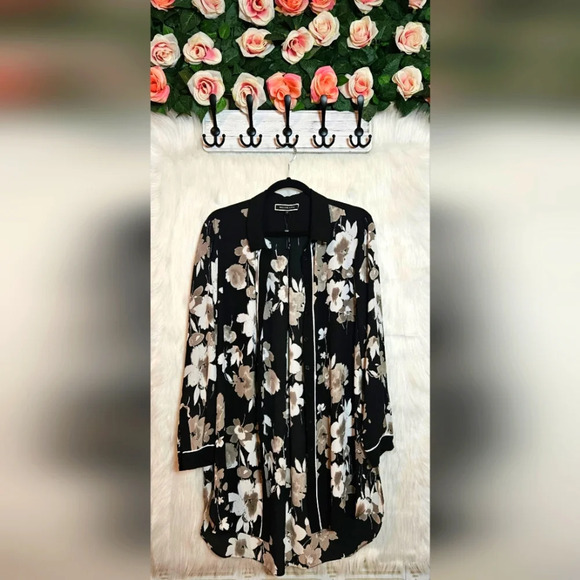 Melanie Lyne Classic Floral Drape Kimono (NWOT) - Picture 1 of 7